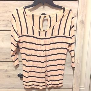 Half sleeve loft blouse size XS